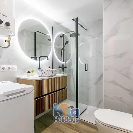 Estudio Recién Reformado, Piscina, Cerca De Playa Y Centro